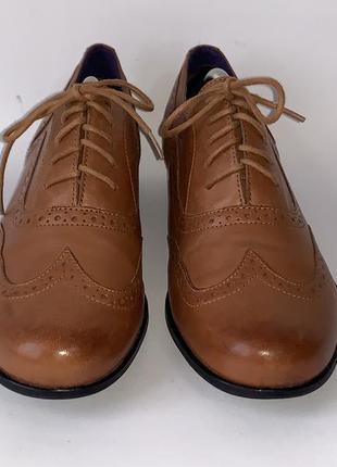 Туфли броги кожаные clarks 39,5 (25,5 см) оригинал2 фото