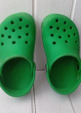 Босоніжки крокс crocs c9 26 розмір крокси літнє дитяче взуття