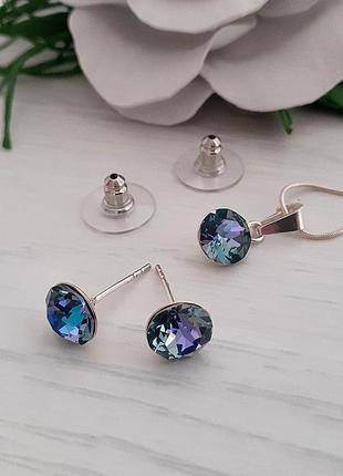 Гвоздики swarovski и кулон сваровски