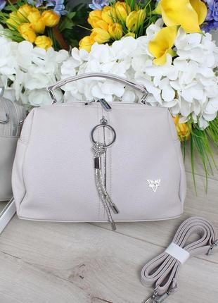 Женская стильная и качественная сумка из эко кожи св.серый с сиреневым оттенком