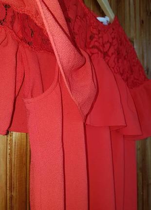 Красное платье мини h&amp;m с кружевом и воланами.4 фото