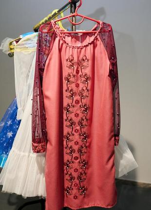 Вышиванка детская с длинным рукавом - реглан, вышивка - авторская, гладь, оникс, цвет - розовый.1 фото