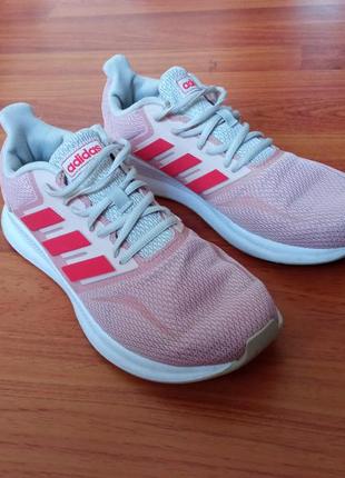 Продам кроссовки adidas оригинал 40р.2 фото