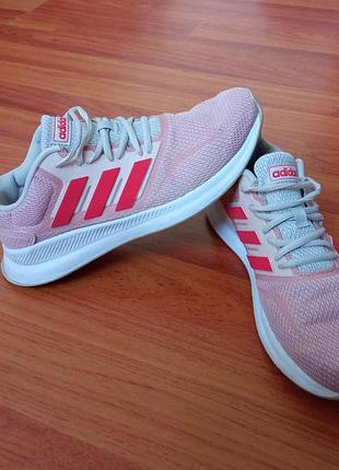 Продам кроссовки adidas оригинал 40р.