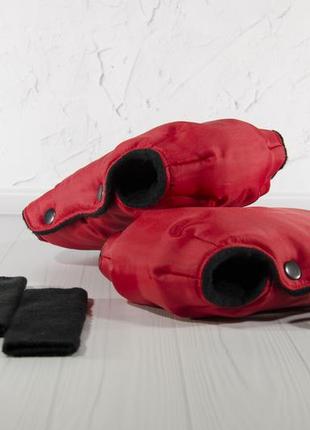 Муфта рукавички раздельные, на коляску / санки, универсальная, для рук, черный флис (цвет - красный)3 фото