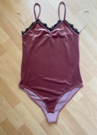 Бархатное боди с кружевом asos