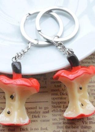 Брелок на ключи пластик яблоко оргызок как настоящая