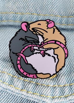 Брошь брошка значок пин крыса мышь металл супер спят две в обнимку