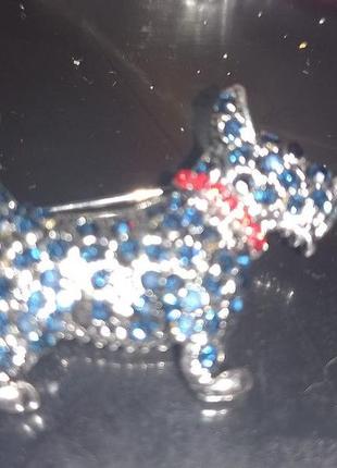 Брошка брошка метал скотчтер'єр пес собака шотландський тер'єр червоний нашийник6 фото