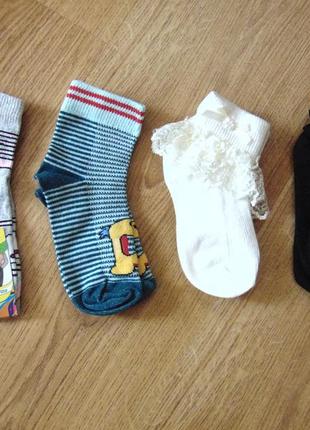 Набір шкарпеток на 3-5 років2 фото