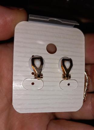 Клипсы серьги сережки (без прокола) золотистый металл пр-во корея сердечко под жемчуг контур