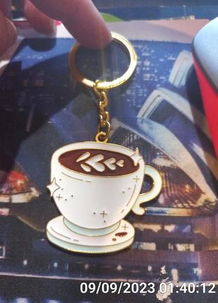 Брелок метал і емаль велика чашка кави caffe зерно кави суперовий2 фото