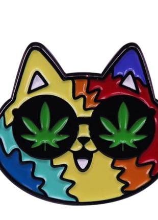 Брошь брошка пин значок металл мордочка разноцветный кот кошка растаман трака