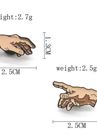 Брошь брошка пин значок металл пара рук тянутся к друг другу5 фото