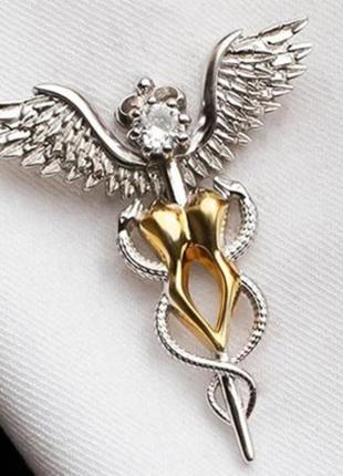 Брошь брошка пин зуб- золотистый камни металл стоматолог кадуцей -серебристый