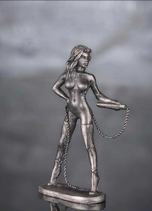Статуэтка фигурка сувенир сплав олова девушка женщина эротика пр-во украина бдсм плетка