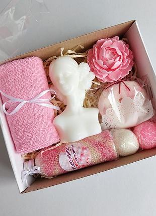 Подарунковий  спанабір.  подарунковий  бокс.