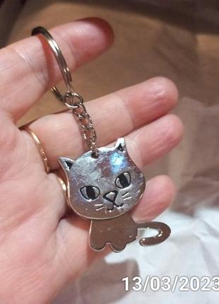 Брелок на ключи металл котик кошка серебристый металл милый туловище как бы подвижно4 фото
