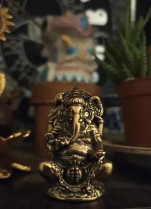 Фигурка статуэтка обьемная металл латунь слон будда ганеша бог мудрости финансового благополучия