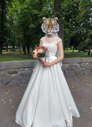 Весільна сукня ,ida torez , pollardi