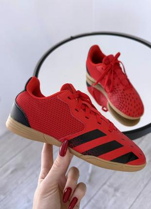 Яркие крутые футзалки adidas predator freak2 фото