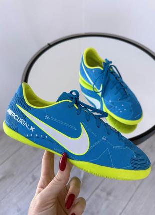 Мощные качественные футзалки nike mercurial x2 фото