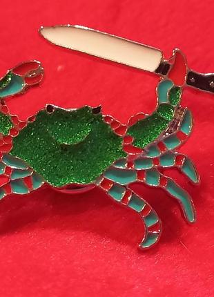 Брошь брошка значок пин краб злой с ножом злюка нож убийца