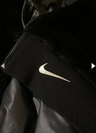 Шубка nike оригинал новая4 фото