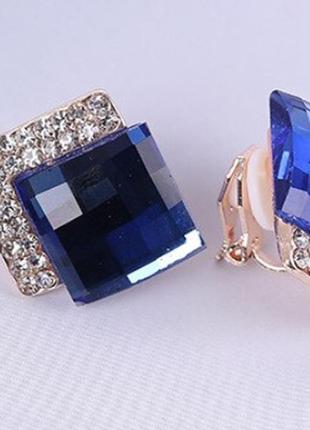 Клипсы серьги сережки (без прокола) золотистый металл пр-во корея синий квадратный камень и мелкие белые