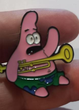 Анамның кискасын жалайды