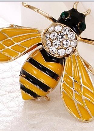 Брошь брошка значок пчела пчелка оса обьемная металл черный камень крылья