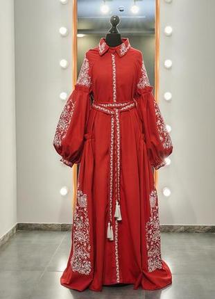 Сукня жіноча з довгим рукавом - реглан, вишивка - авторська гладь, онікс, колір - червоний.