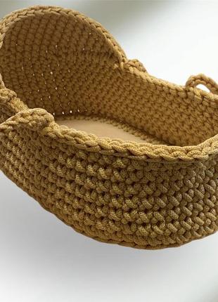 Колиска для ляльок