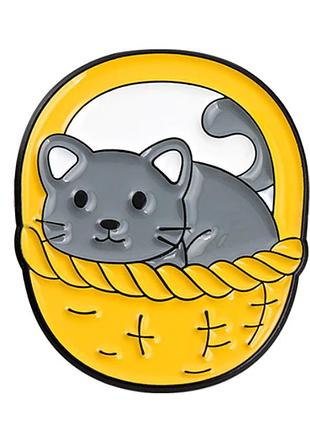 Брошь брошка значок кот кошка котенок кошеня металл пин эмаль в корзинке
