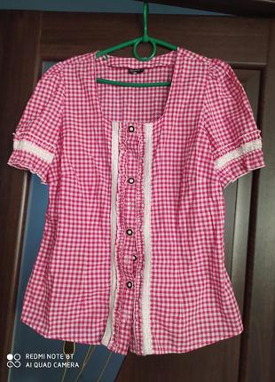 Легка літня блуза.