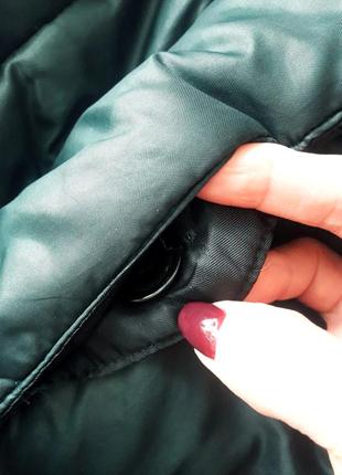 Укорочена італійська курточка пляшкового кольору на синтепоні6 фото