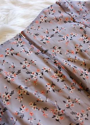 Воздушное платьице с мелкие цветы  дороти перкинс4 фото