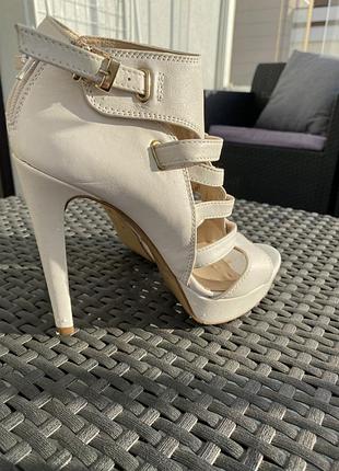 Босоножки san marina