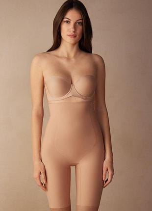 Стягувальні коригувальні шортики intimissimi