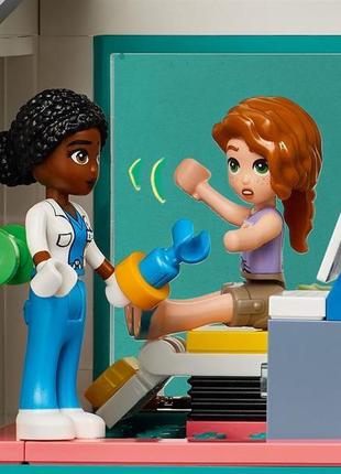 Конструктор lego friends лікарня в хартлейк-сіті 1045 деталей ...4 фото