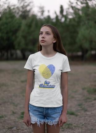 Футболка біла з патріотичним принтом "i'm ukrainian. серце з в...2 фото