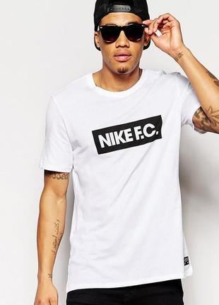 Чоловіча футболка nike f. c.