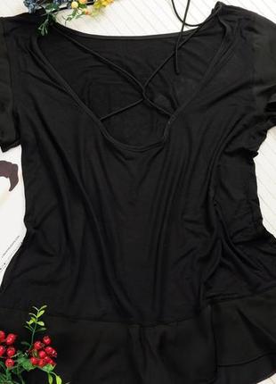 Футболка m&s чорна блузка літня прикрашена шифоном і полуоткры...2 фото
