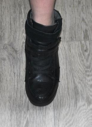 Снікерси чорні замшеві шкіряні черевики кросівки високі хай...8 фото