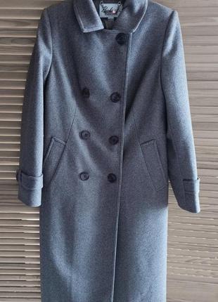 Вовняні пальто з англійським коміром5 фото