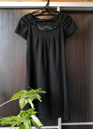 Шикарное трикотажное чёрное платье сукня с ожерельем. (72%вискозы) marks&spencer