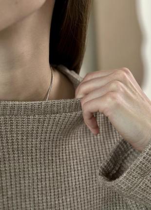 М'який бежевий жіночий светр зі спущеним рукавом niagara_brand...6 фото