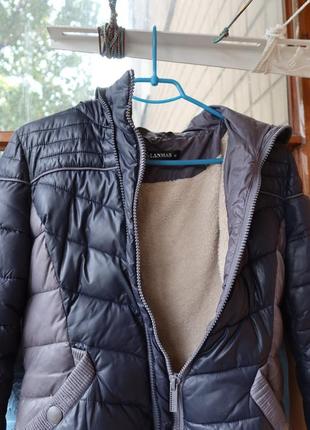 Женская синяя теплая спортивная куртка, лыжная курточка с капюшоном2 фото