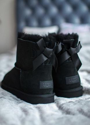 Зимние сапоги ugg mini bailey bow женские с овчиной1 фото