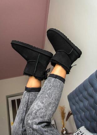 Зимние сапоги ugg mini bailey bow женские с овчиной4 фото